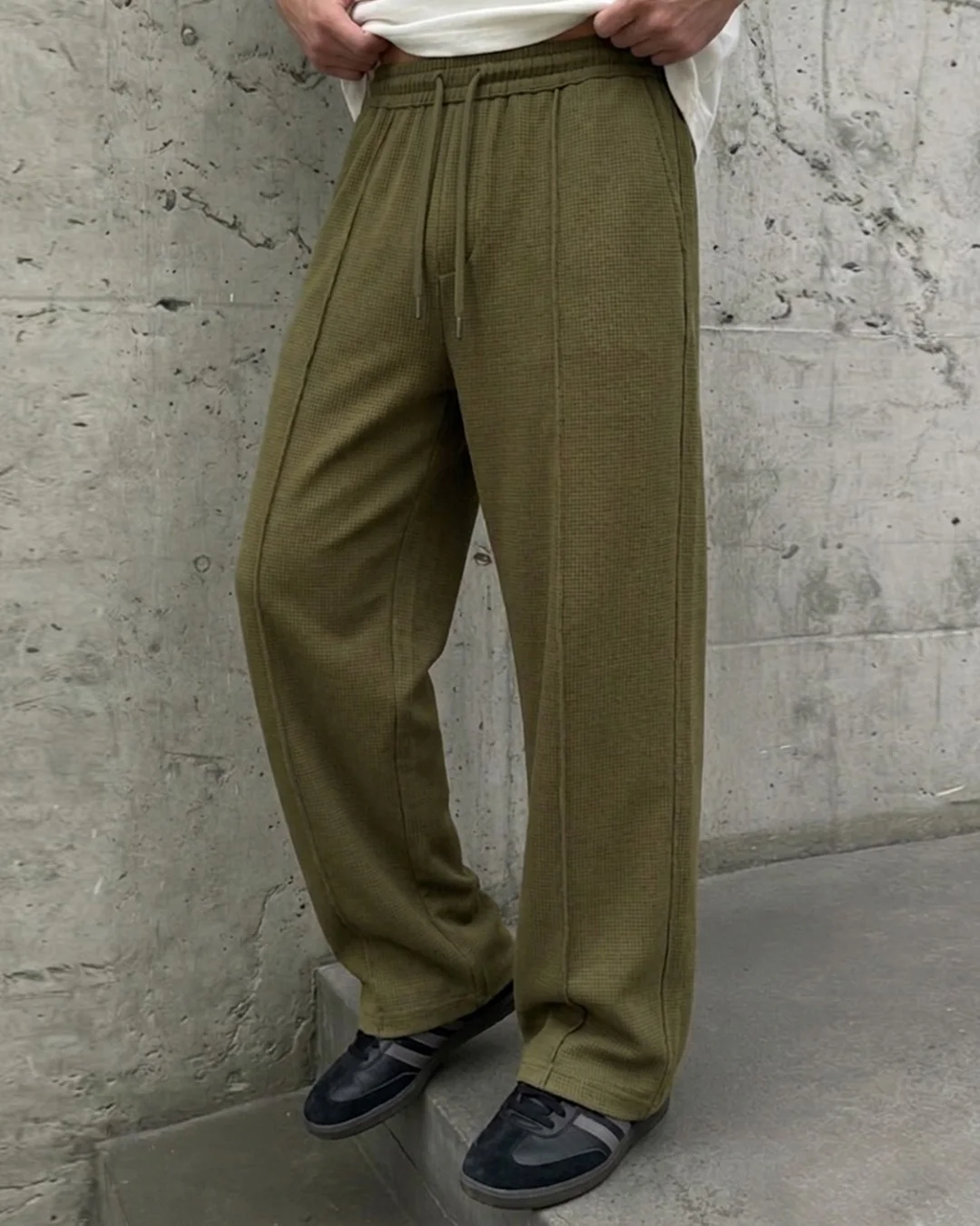 Waffle Relaxed Fit Trousers – Olive D19