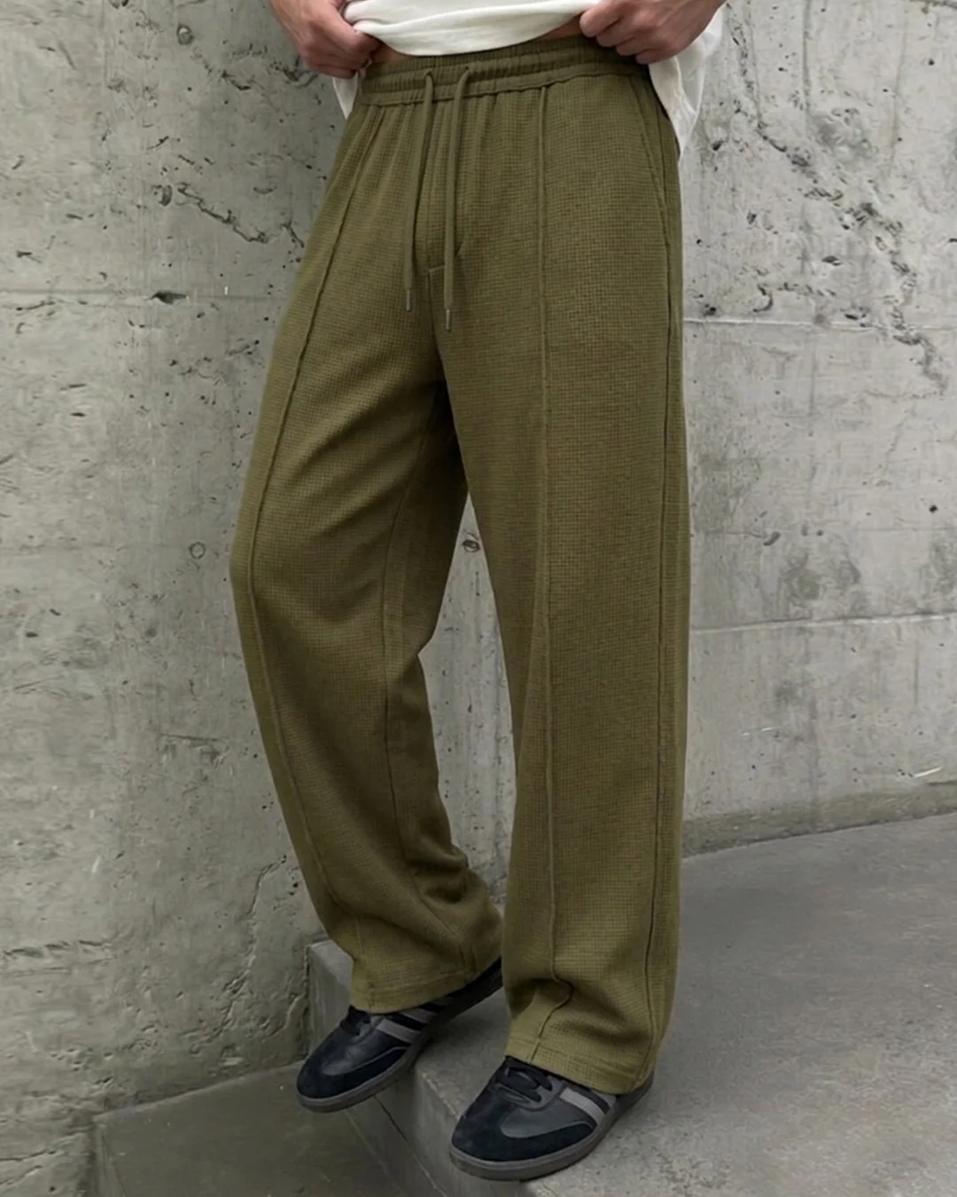 Waffle Relaxed Fit Trousers – Olive D19